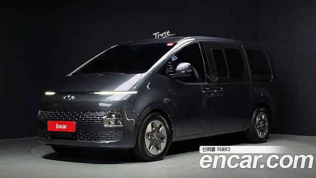 Фотография автомобиля — Hyundai Staria