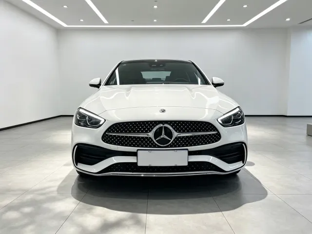 Mercedes-Benz C-Class — Фото автомобиля 2