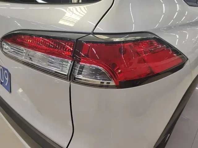 Toyota Corolla Cross — Фото автомобиля 7
