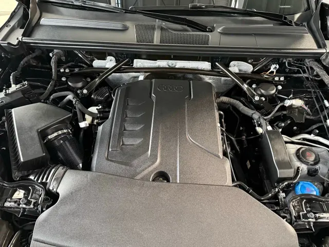 Audi Q5L — Фото автомобиля 13