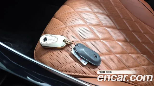Mercedes-Benz S-Class — Фото автомобиля 15