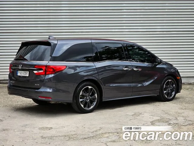 Honda Odyssey — Фото автомобиля 4