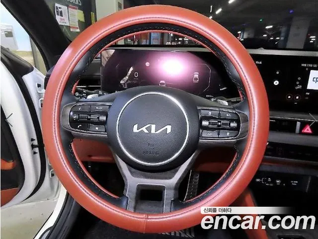 Kia K5 — Фото автомобиля 8