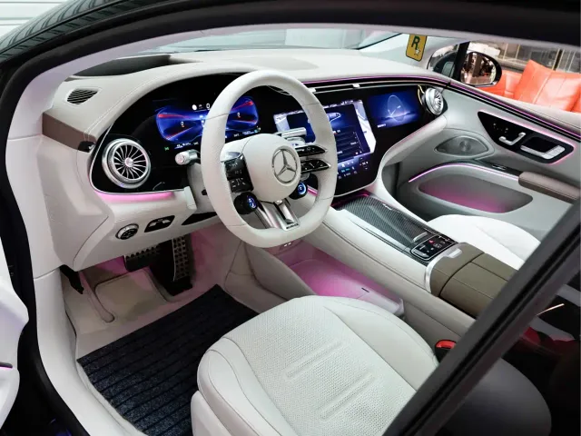 Mercedes-Benz EQS AMG — Фото автомобиля 12