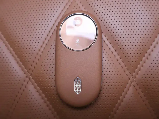 Maextro S800 — Фото автомобиля 27
