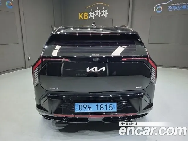 Kia EV3 — Фото автомобиля 3