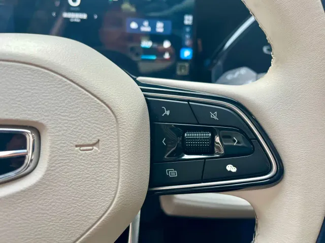 Geely Xingyue L — Фото автомобиля 9