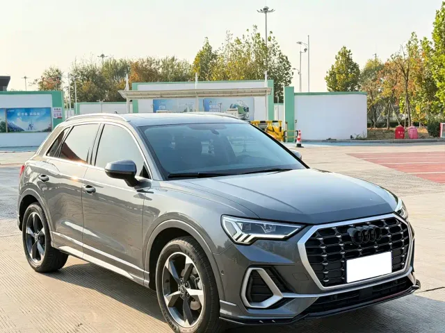 Audi Q3 — Фото автомобиля 3