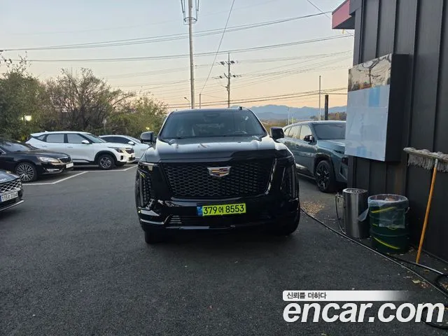 Cadillac Escalade — Фото автомобиля 4