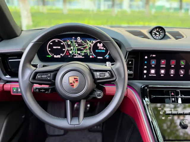 Porsche Panamera — Фото автомобиля 3