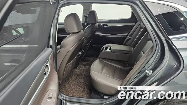 Hyundai Grandeur Новый Grandeur IG — Фото автомобиля 12