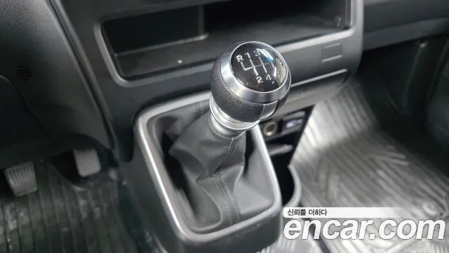 Hyundai Staria Staria Карго 5 мест — Фото автомобиля 9