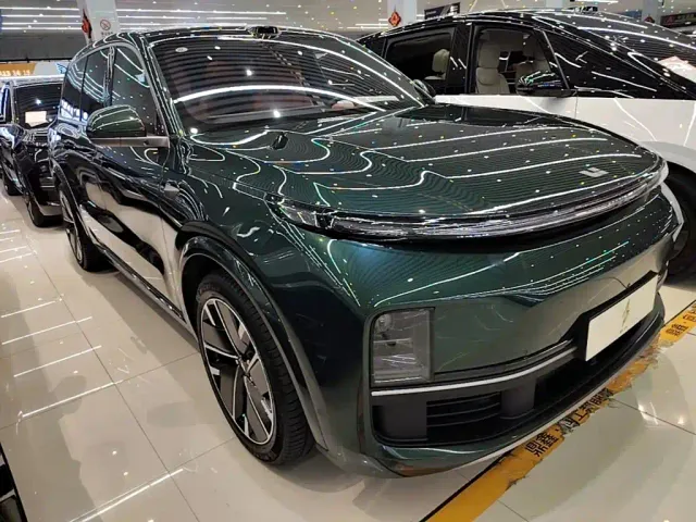 Li Auto L9 — Фото автомобиля 3
