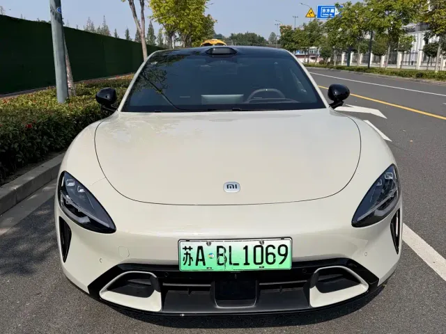Xiaomi SU7 — Фото автомобиля 2