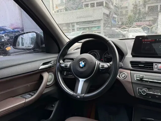 BMW X1 — Фото автомобиля 4