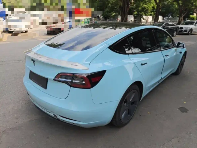 Tesla Model 3 — Фото автомобиля 6