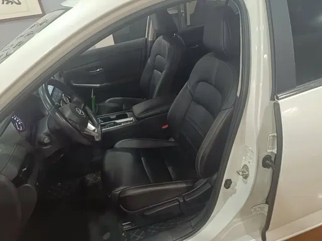Nissan Sylphy — Фото автомобиля 14