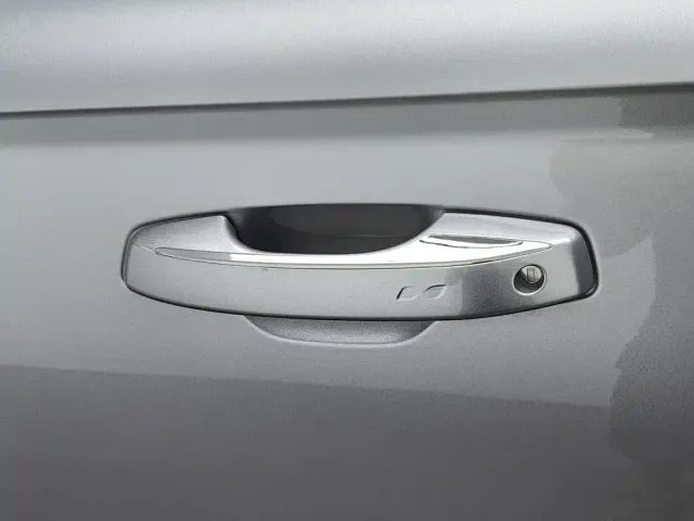 Geely Xingyue L — Фото автомобиля 18