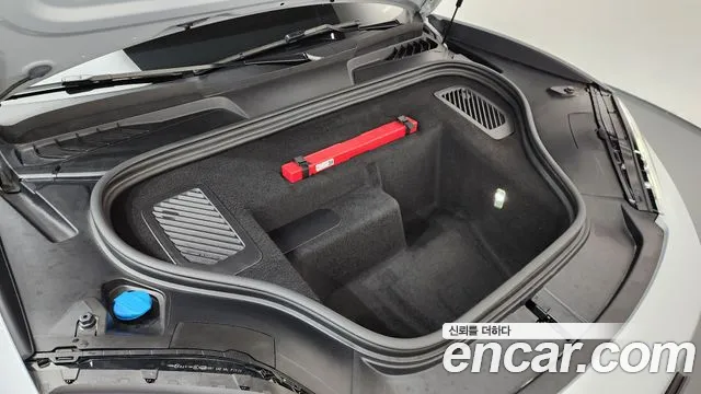 Porsche Macan — Фото автомобиля 6