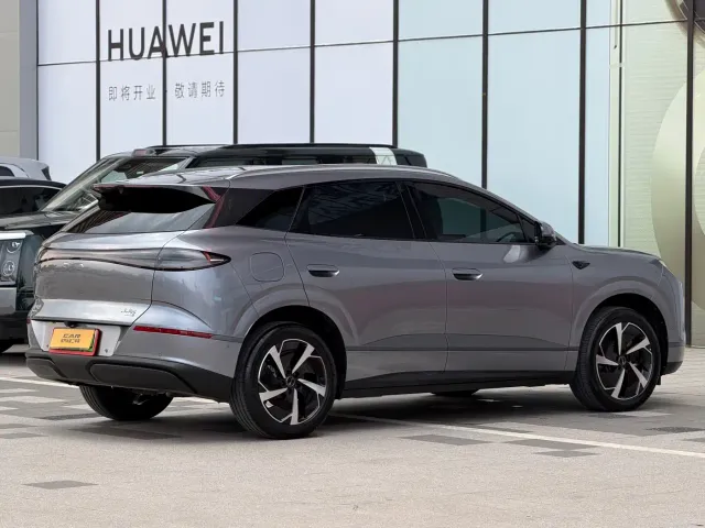 BYD Sealion 06 — Фото автомобиля 4