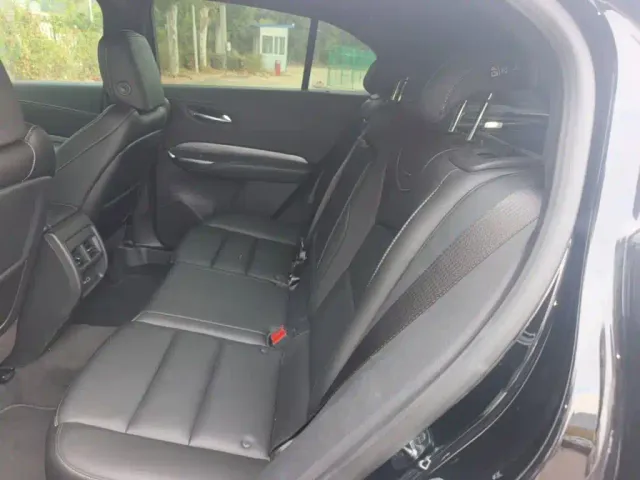 Cadillac XT4 — Фото автомобиля 16