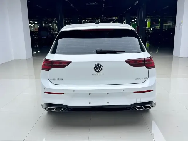 Volkswagen Golf — Фото автомобиля 5