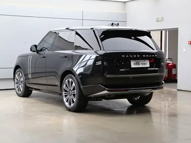 Land Rover Range Rover — Фото автомобиля 30