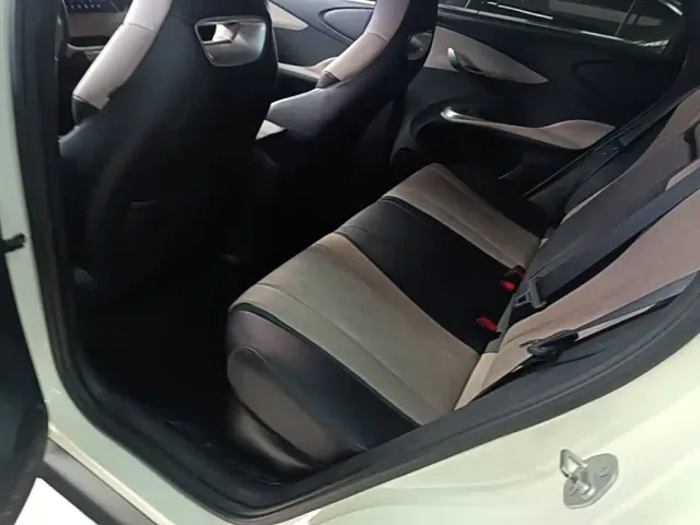 BYD Dolphin — Фото автомобиля 16