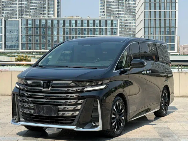 Фотография автомобиля — Toyota Vellfire
