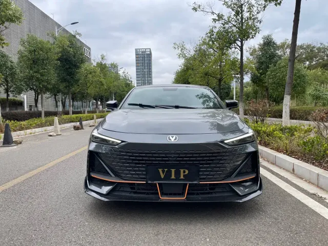 Changan UNI-V — Фото автомобиля 2
