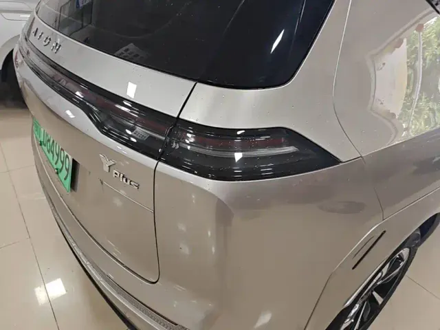 GAC Aion Y — Фото автомобиля 7