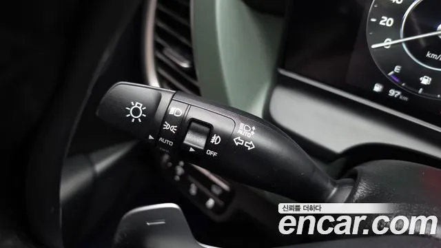Kia Seltos New — Фото автомобиля 25
