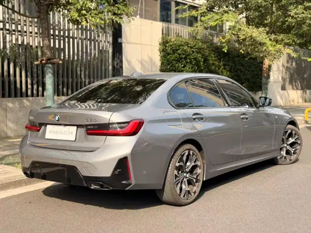 BMW 3 Series — Фото автомобиля 3