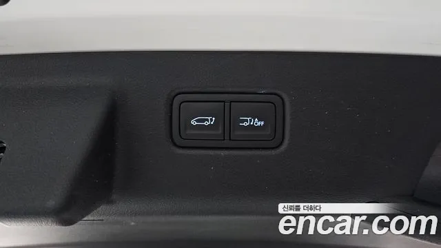 Hyundai Staria Staria 4WD Tourer 11 мест — Фото автомобиля 17