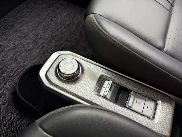 Baojun Yep — Фото автомобиля 17