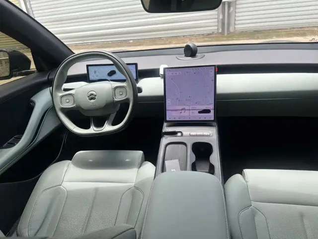 Nio ET5 Touring — Фото автомобиля 4