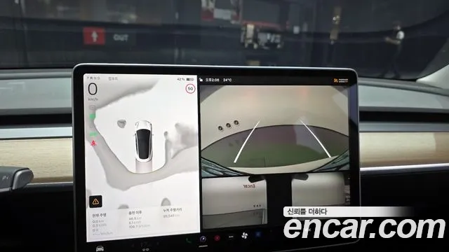 Tesla Model 3 — Фото автомобиля 14