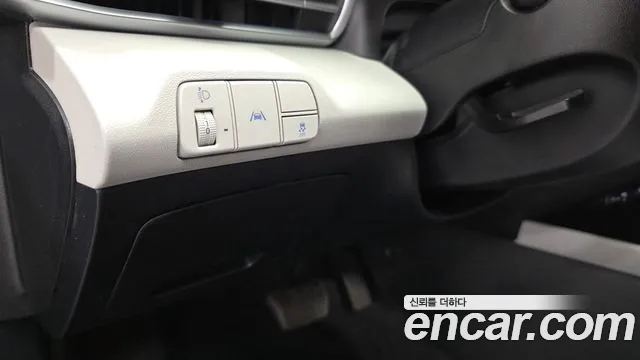 Hyundai Avante CN7 — Фото автомобиля 30
