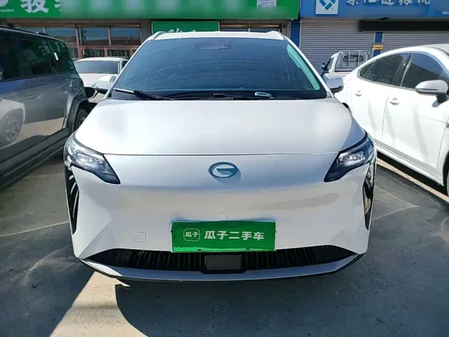 GAC Aion Y — Фото автомобиля 2