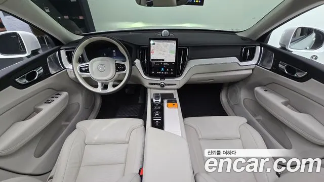 Volvo XC60 Generation 2 — Фото автомобиля 6