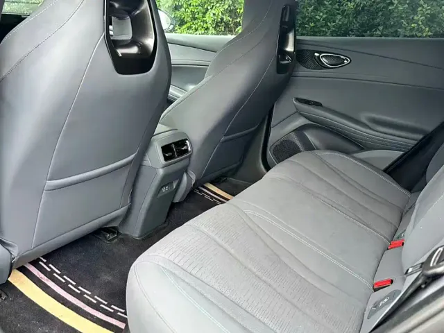 BYD Seal 06 GT — Фото автомобиля 4