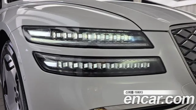 Genesis G80 Electrified G80 (RG3) — Фото автомобиля 16
