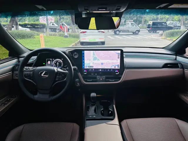 Lexus ES — Фото автомобиля 14