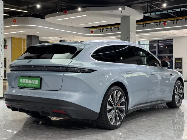 Nio ET5 Touring — Фото автомобиля 15