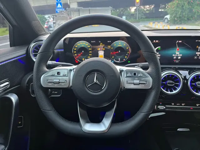 Mercedes-Benz A-Class — Фото автомобиля 14
