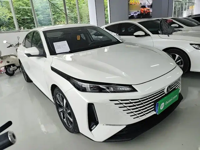 Changan Lamore — Фото автомобиля 21