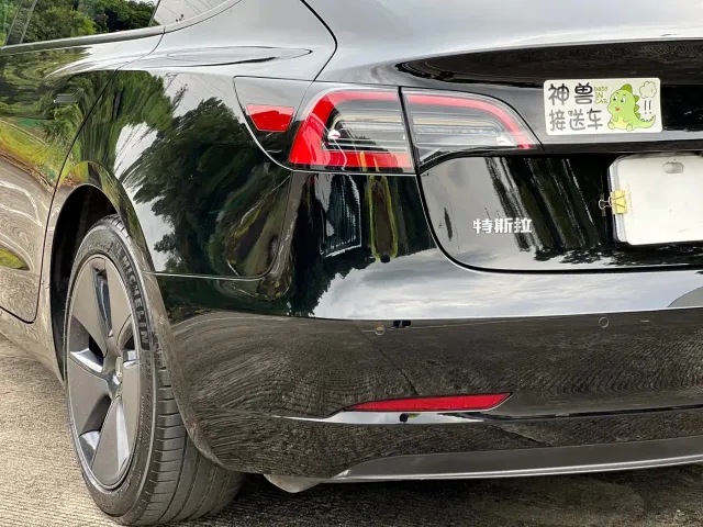 Tesla Model 3 — Фото автомобиля 26