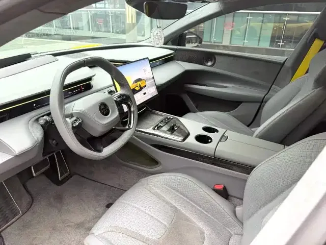 Lotus Emeya — Фото автомобиля 3