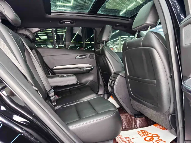 Cadillac XT4 — Фото автомобиля 15