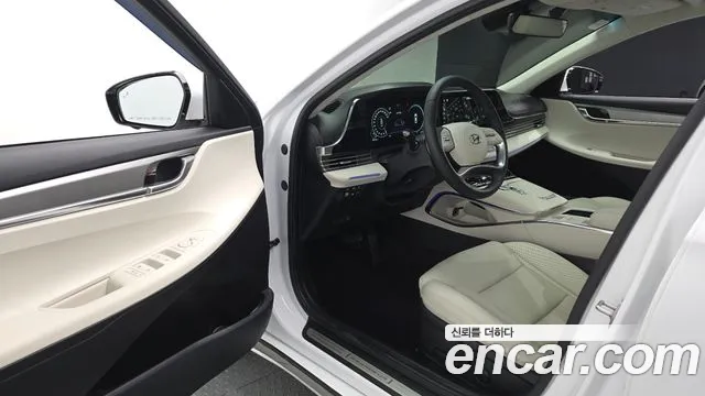 Hyundai Grandeur (New) Hybrid — Фото автомобиля 15